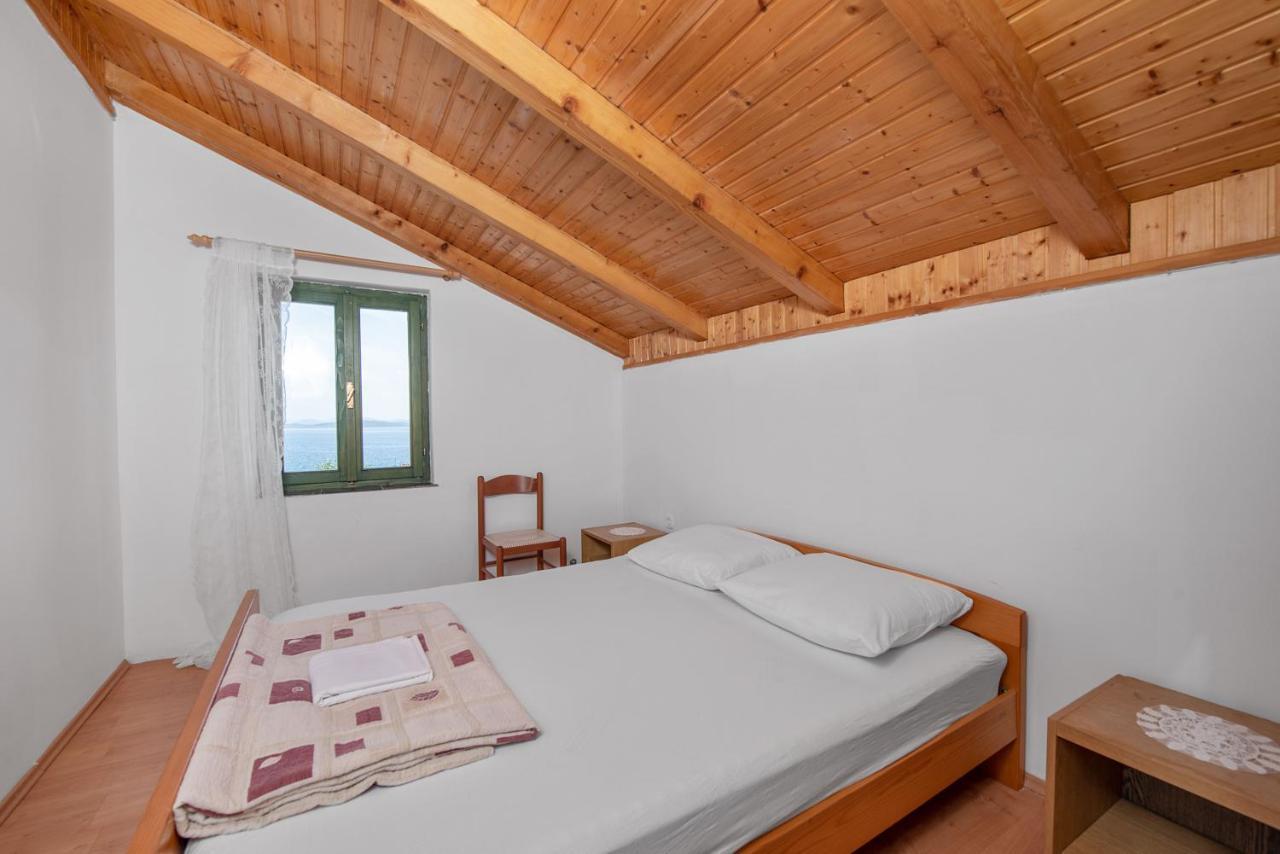 House Mirta Villa Pasman Exterior photo