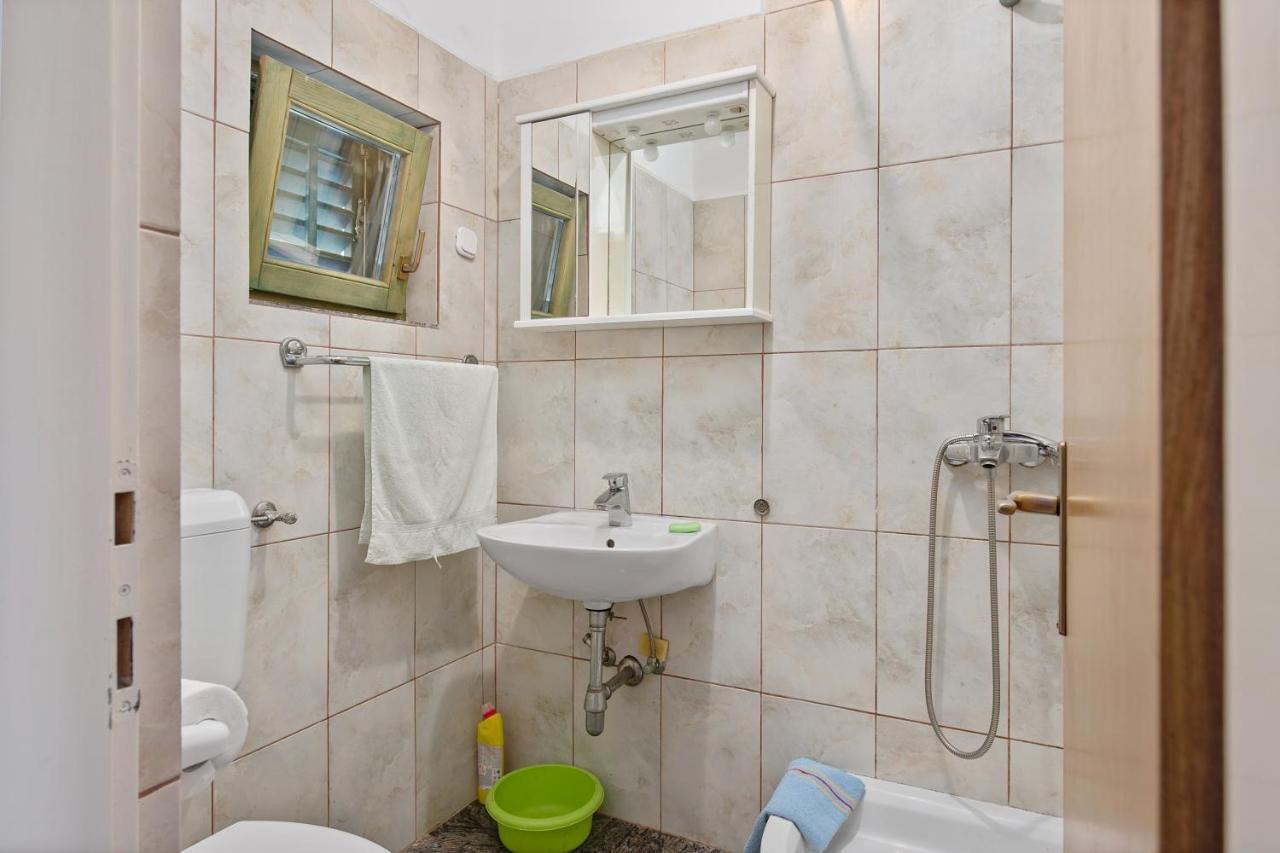 House Mirta Villa Pasman Exterior photo
